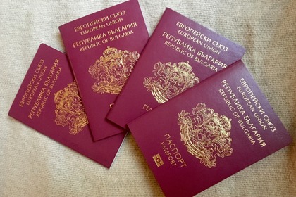Вече 17 държави признават изтекли български лични документи